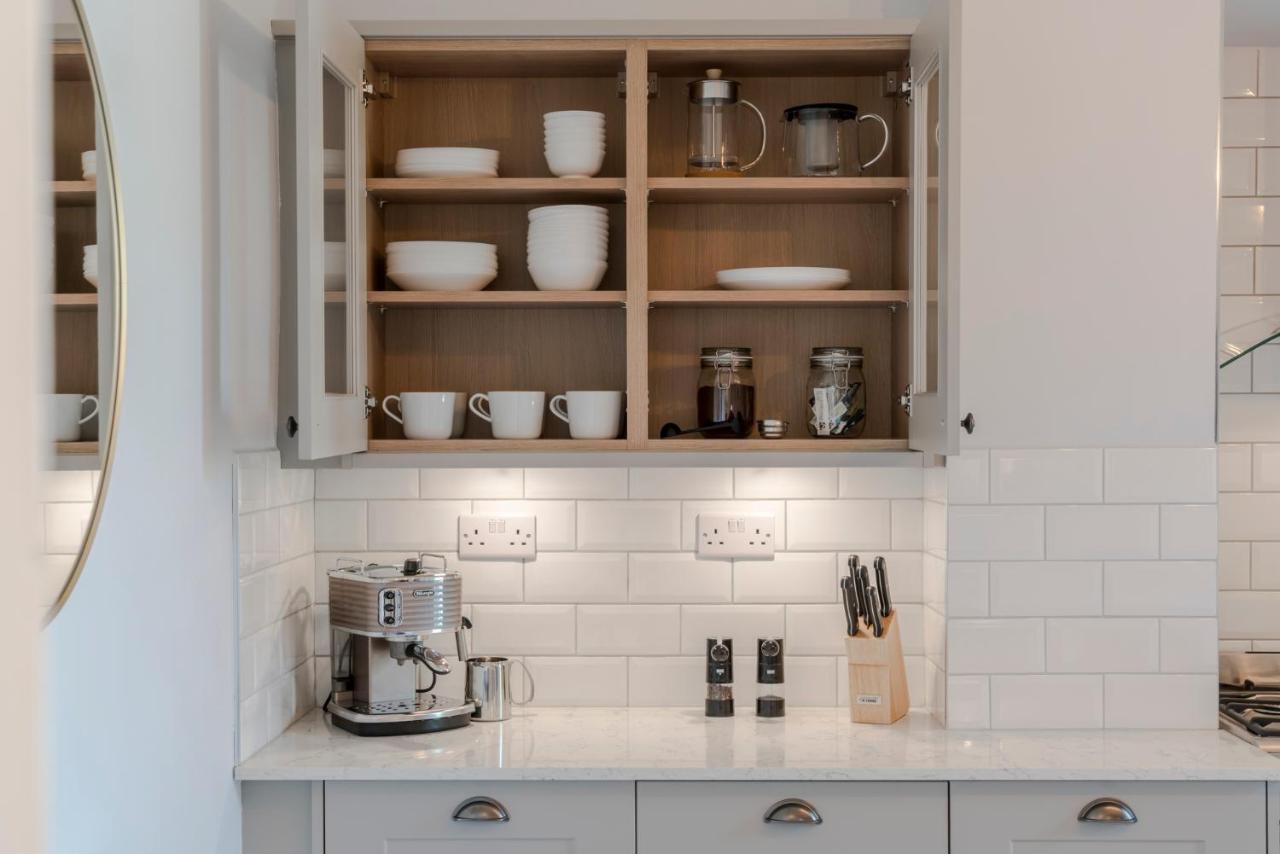 Lux And Spacious 4 Bedroom Apt Camden Лондон Екстериор снимка